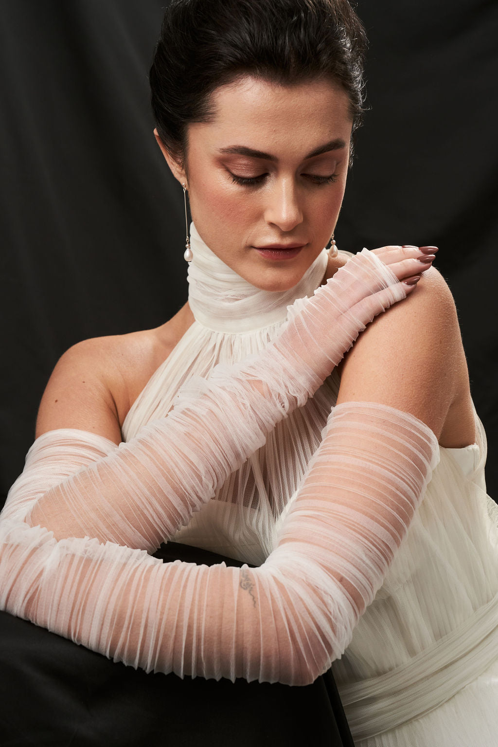 Fingerless Plissé  Bridal Gloves Ivory