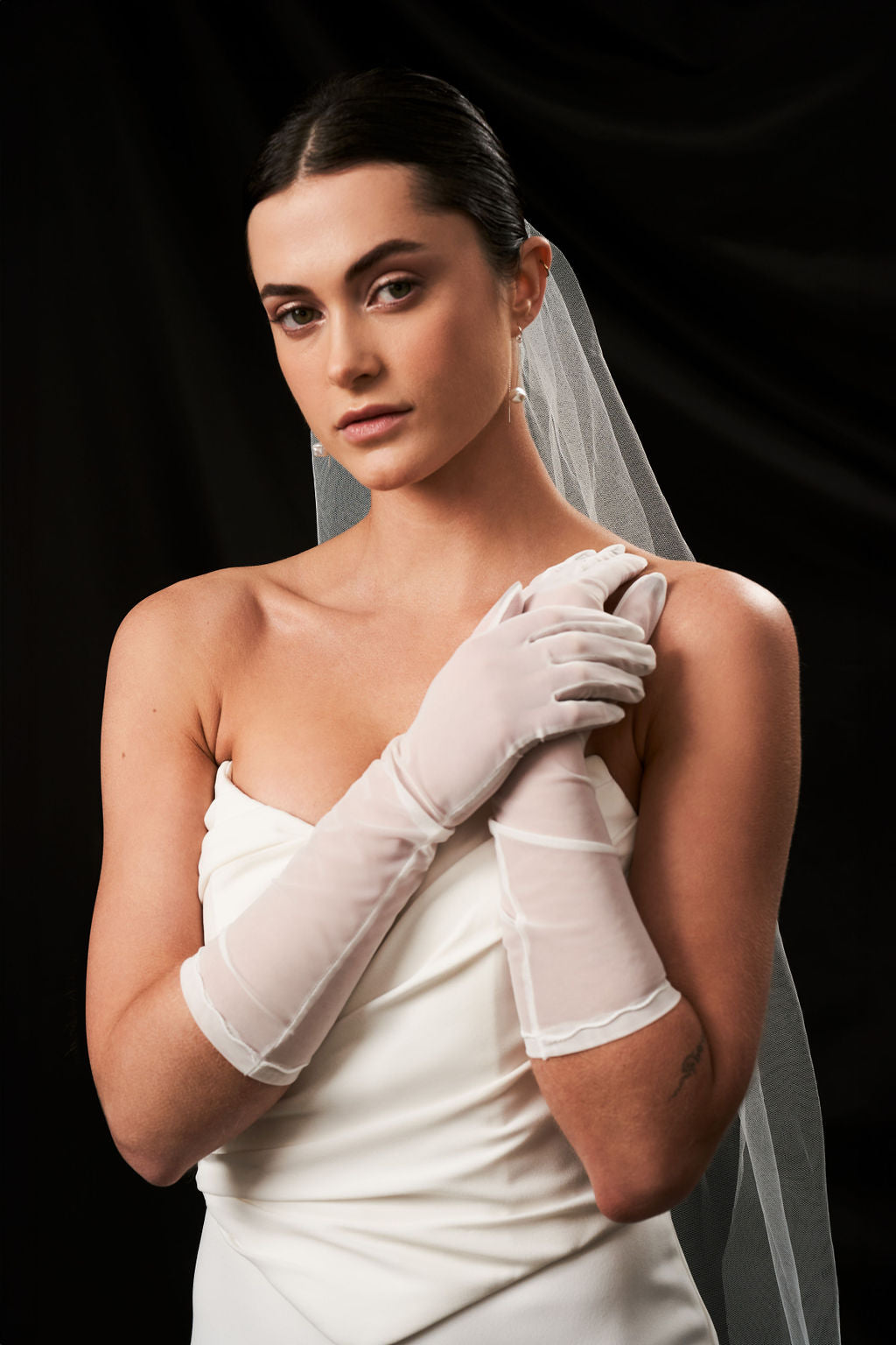 Classic Midi Tulle Gloves Ivory